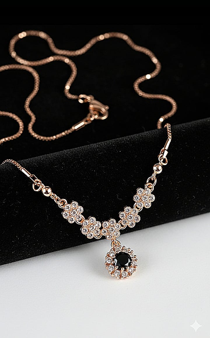 Pcs012 (MSJ) Round Flower wWth Balck Stone or Golden Chain Pendent